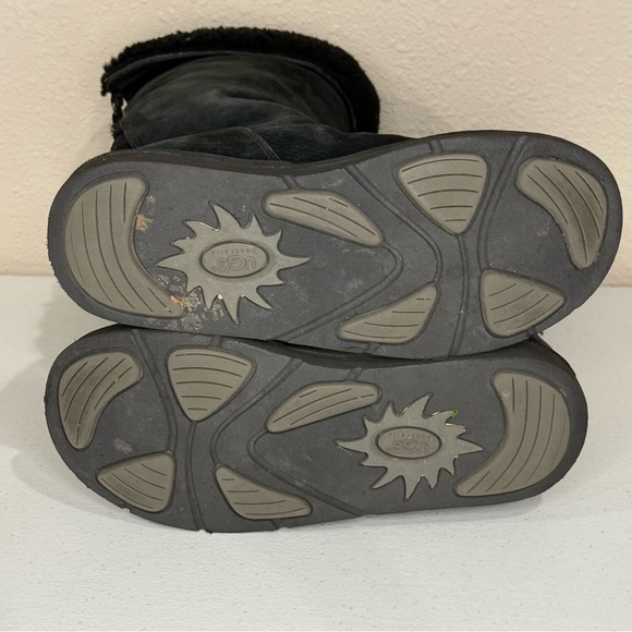 UGG Australia Roseberry Boots Black Suede Leather Sheepskin Laces Women’s Size 9 - Picture 8 of 15